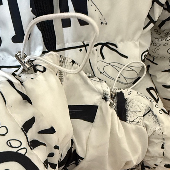 Adika Women’s Graffiti Print Puffer Jacket - White & Black XS - Picture 6 of 14